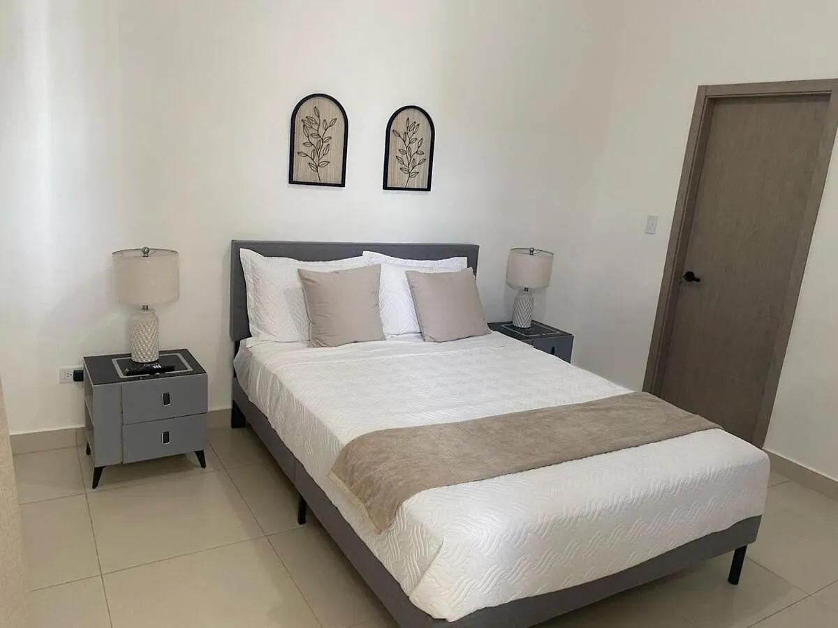 Apartment Luxury Modern 2 Bedroom Apt Kingbed,Pool,Gym,Rooftop