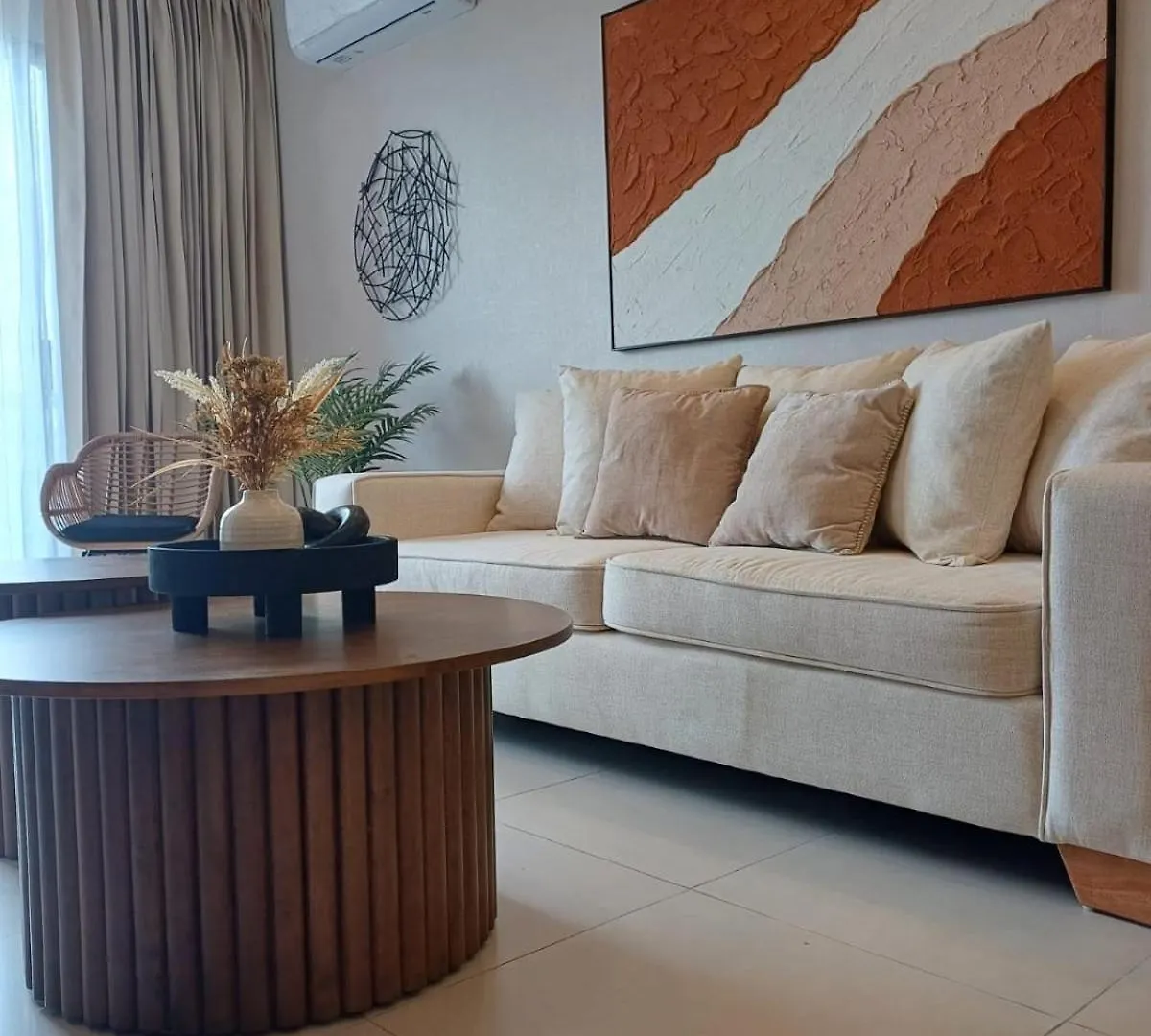 Luxury Modern 2 Bedroom Apt Kingbed,Pool,Gym,Rooftop 0*, Santo Domingo
